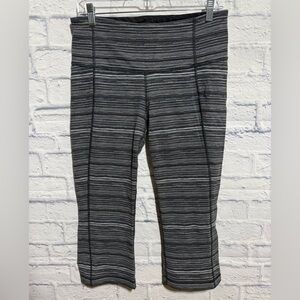Lululemon Gather & Crow Crop II Capri Leggings, Black & White, No Size Tag